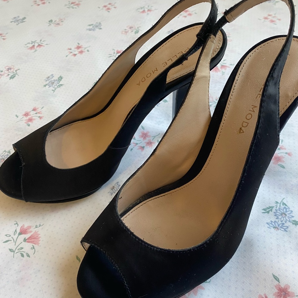 Pelle Moda black heels - vintage black heels -